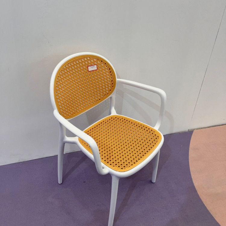 Victory Calista Arms Chair